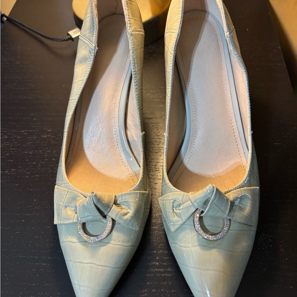 Size 10, new, leather women heels